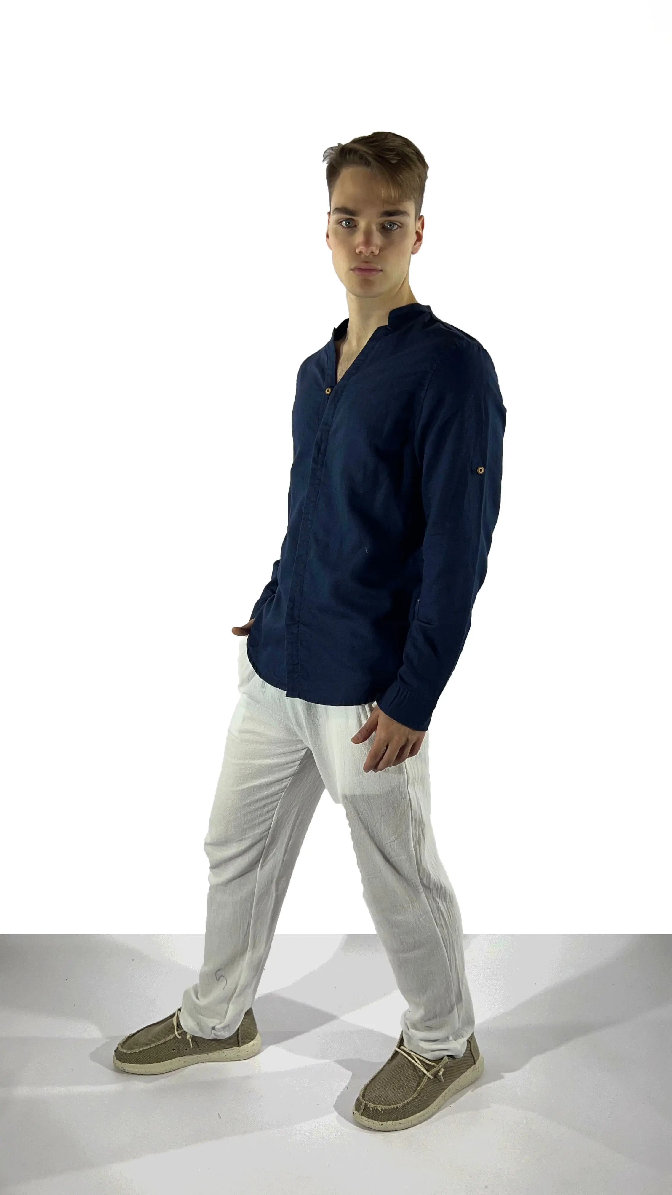 Camisa de lino Manga Larga cuello en V - Image 16