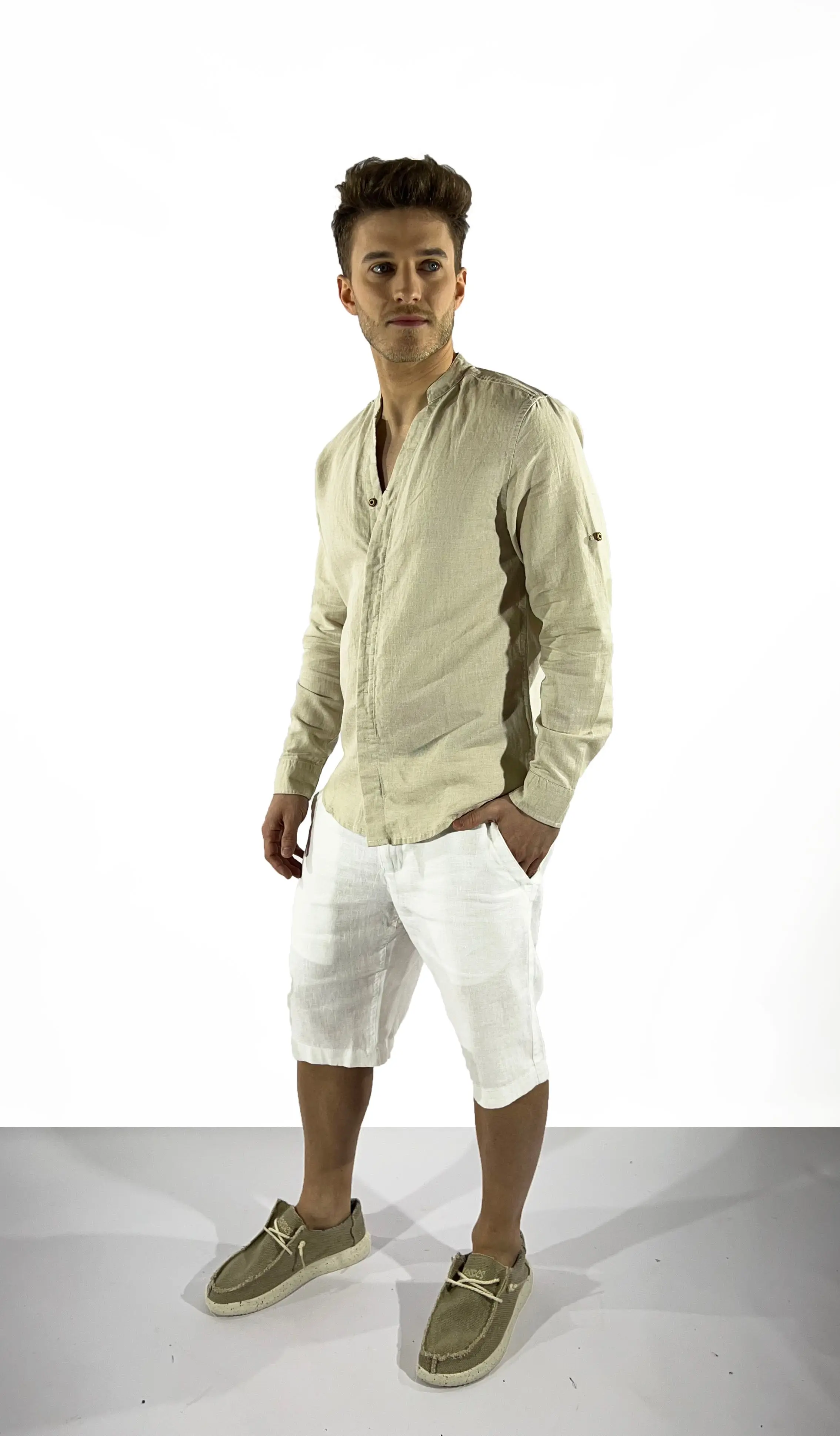Camisa de lino Manga Larga cuello en V - Image 18