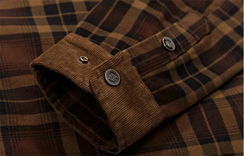 Chaqueta con corderito a cuadros - Image 21